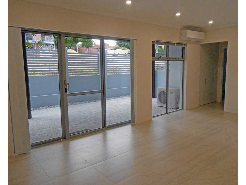 1/106 Hodgson Street, Tuart Hill WA 6060