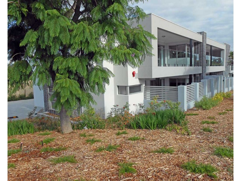 2/106 Hodgson Street, Tuart Hill WA 6060