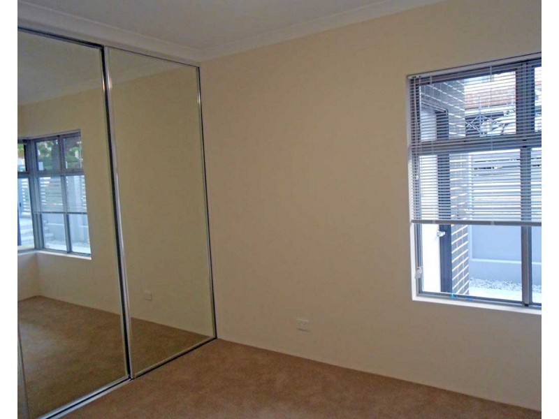 2/106 Hodgson Street, Tuart Hill WA 6060