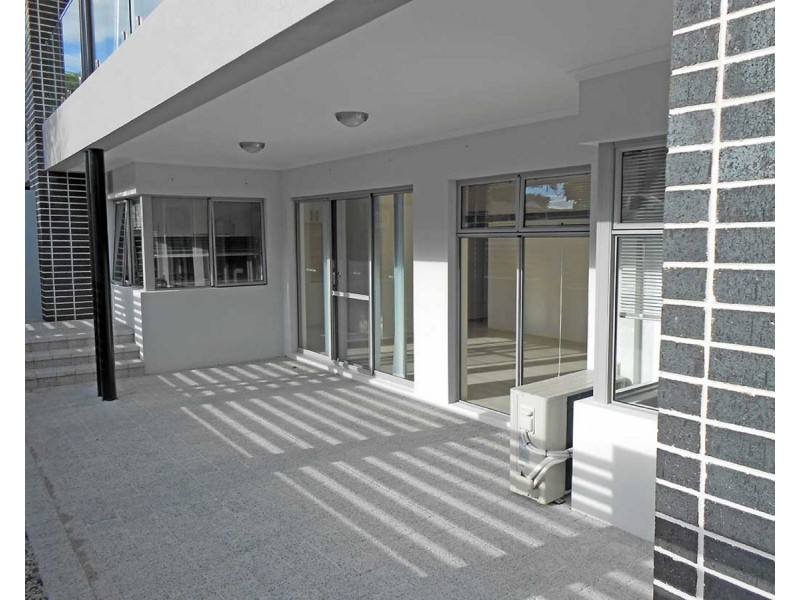 2/106 Hodgson Street, Tuart Hill WA 6060