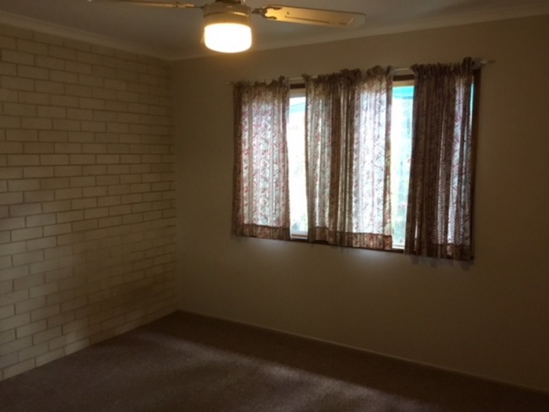 2/35 Hoffmann Street, Granville QLD 4650