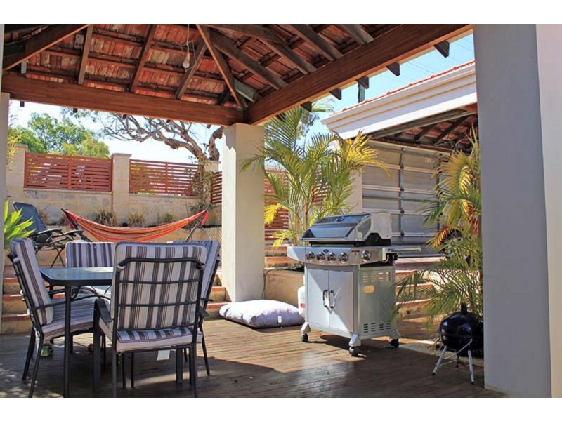 54 Francis Avenue, Karrinyup WA 6018