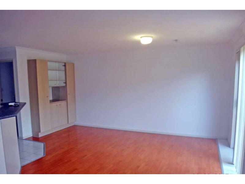 3/4 Bushmead, Nerang QLD 4211