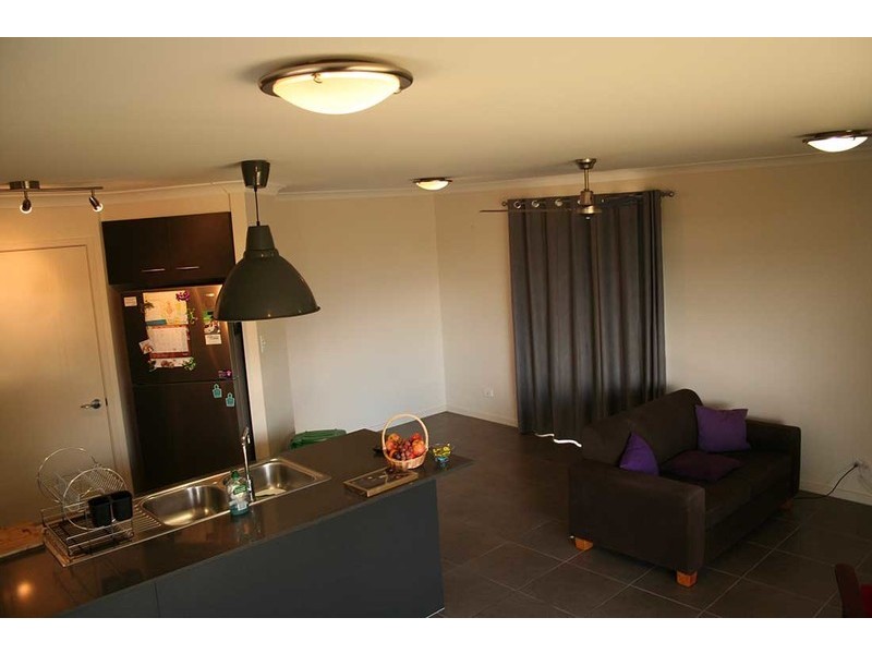 174A South Street, Centenary Heights QLD 4350