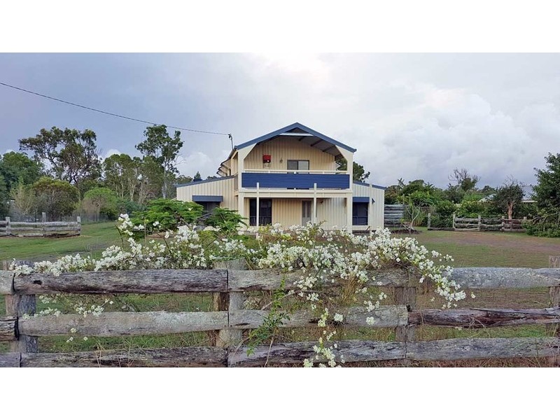 13 Pharlap Parade, Branyan QLD 4670