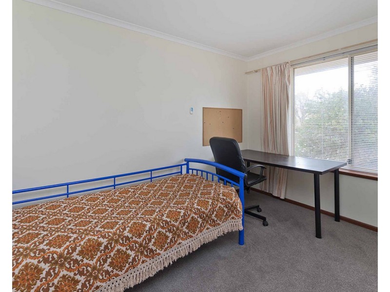 2 McEwin Street, Renown Park SA 5008