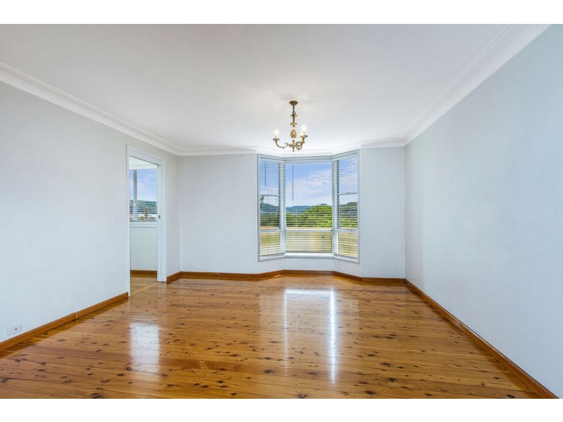 145 Brisbane Water Drive, Point Clare NSW 2250