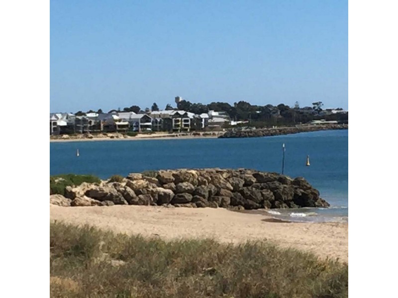 1/14 Henson Street, Mandurah WA 6210