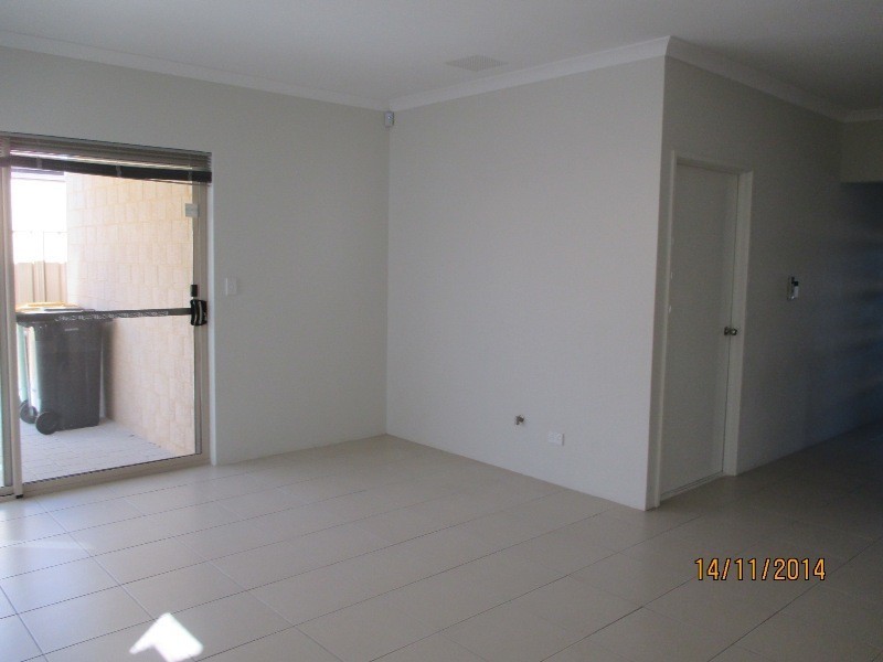 1/186 Fraser Road North, Canning Vale WA 6155