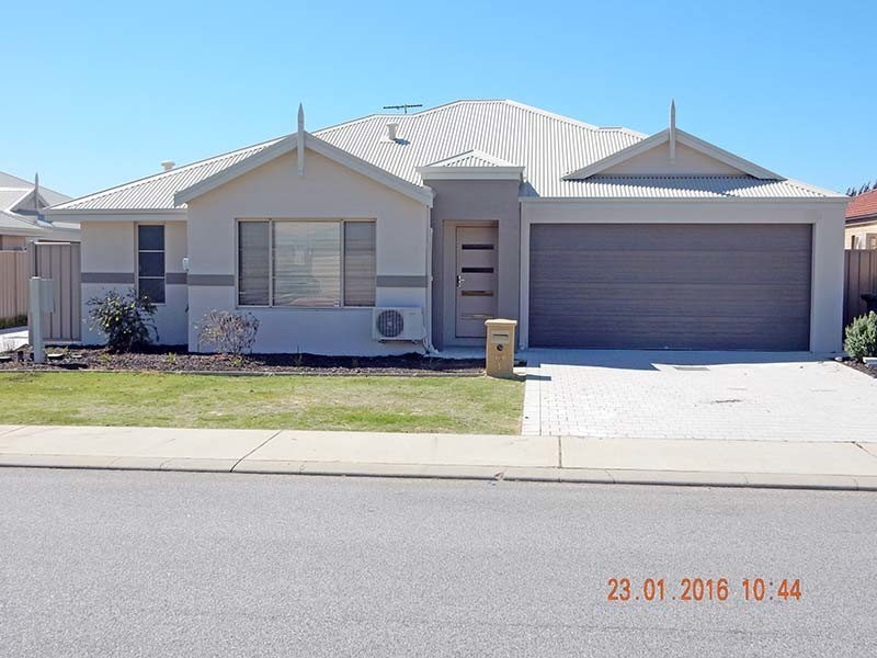 1/186 Fraser Road North, Canning Vale WA 6155