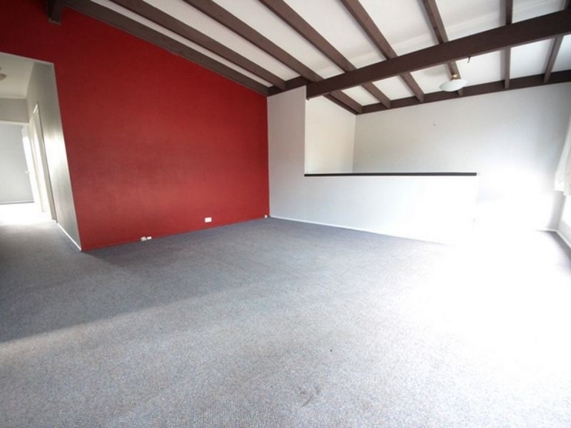 19 Melinda Court, Kallangur QLD 4503