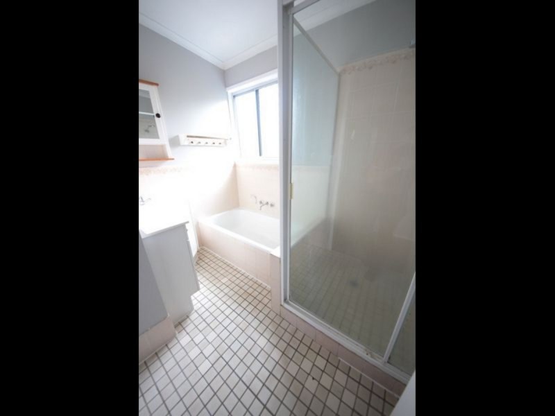 19 Melinda Court, Kallangur QLD 4503