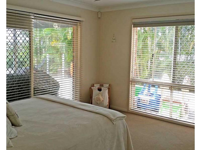 9 Muirfield Place, Robina QLD 4226