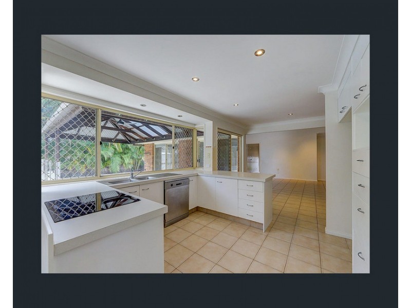 9 Muirfield Place, Robina QLD 4226