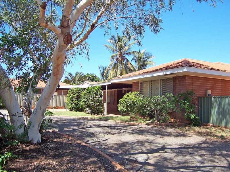 5 Huon Crescent, Dampier WA 6713