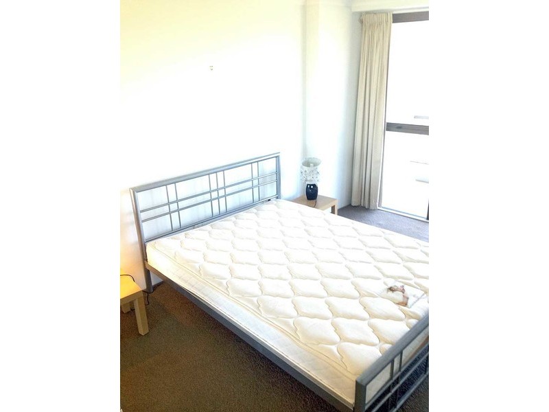 4F/10 Marine Parade, Southport QLD 4215