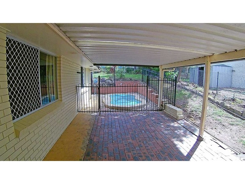 6 Bunowen Street, Ferny Grove QLD 4055