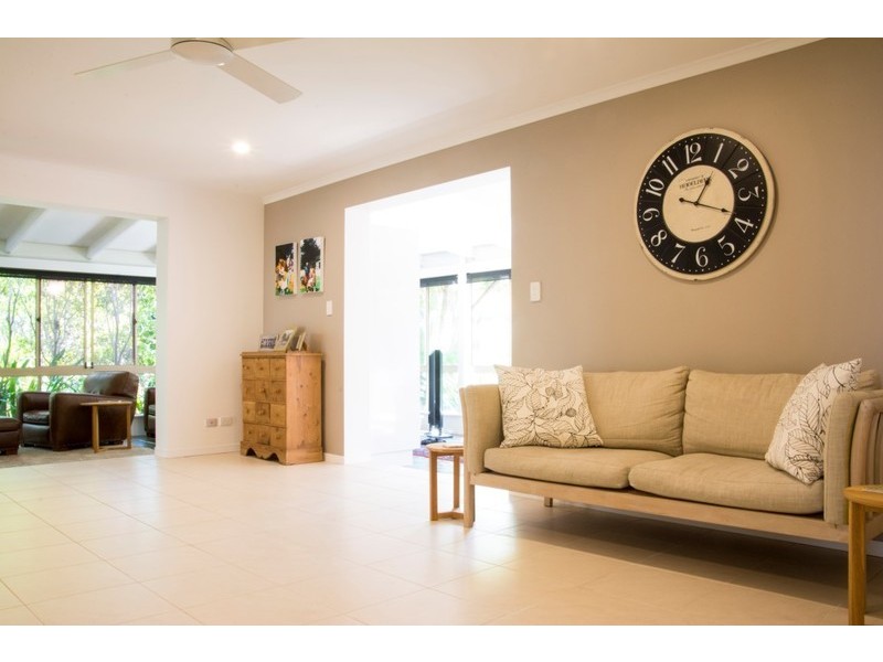 23 Dayspring Street, Sunrise Beach QLD 4567