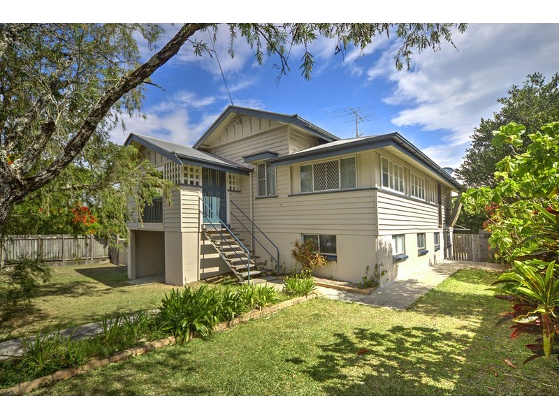 67 Poinciana Avenue, Tewantin QLD 4565