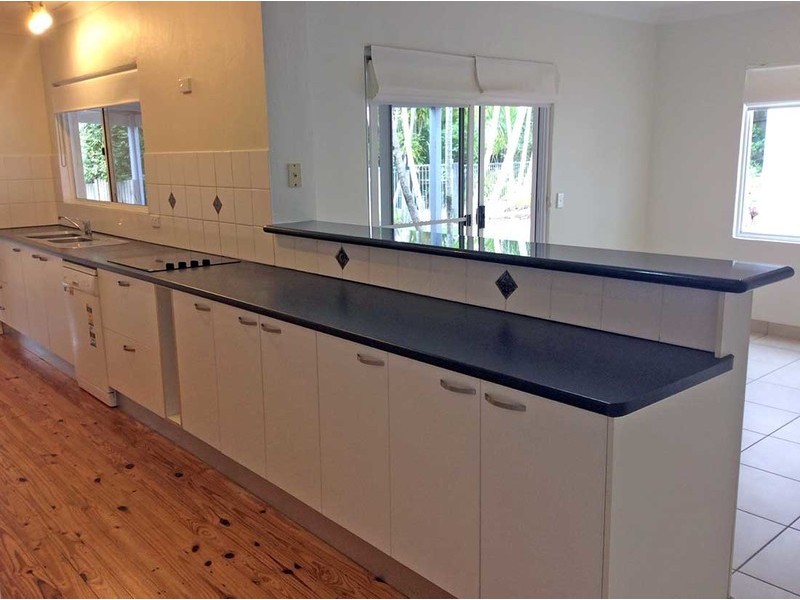 15 Columbus Court, Sunrise Beach QLD 4567