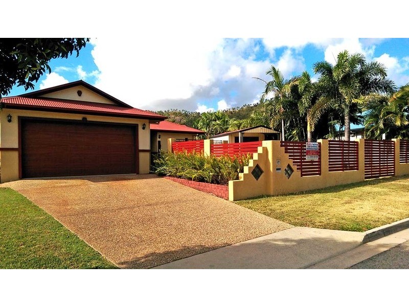 18 Crestbrook Drive, Mount Louisa QLD 4814
