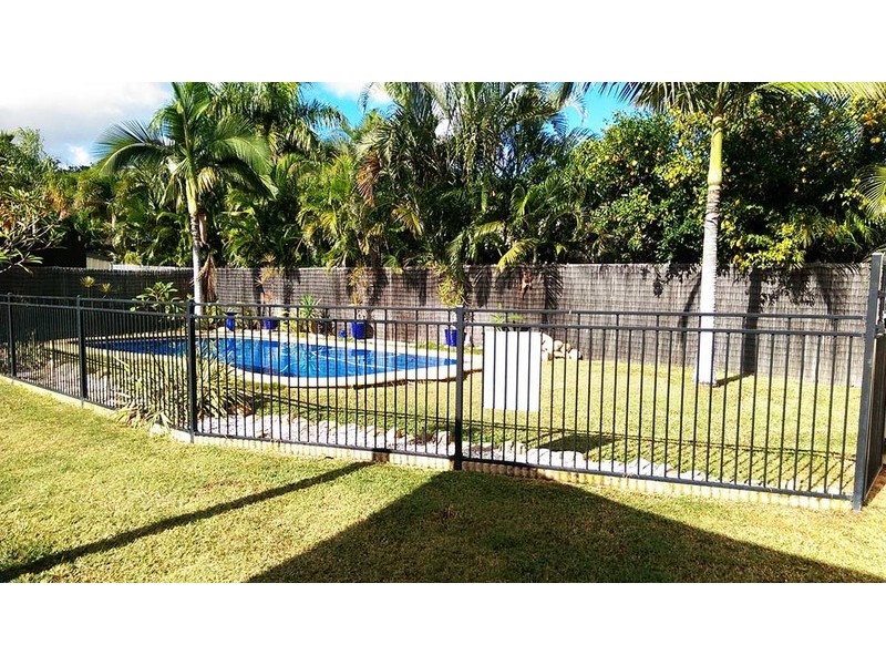 18 Crestbrook Drive, Mount Louisa QLD 4814