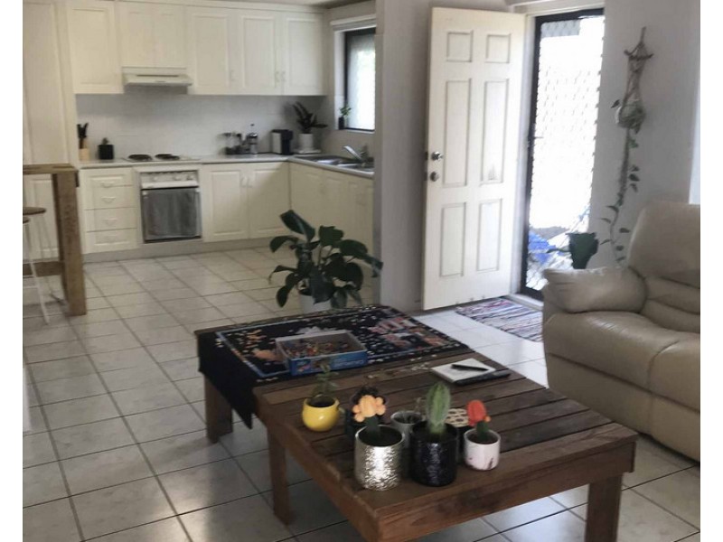 2/23 Petrel Street, Mermaid Beach QLD 4218