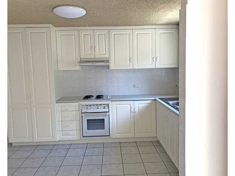 2/23 Petrel Street, Mermaid Beach QLD 4218