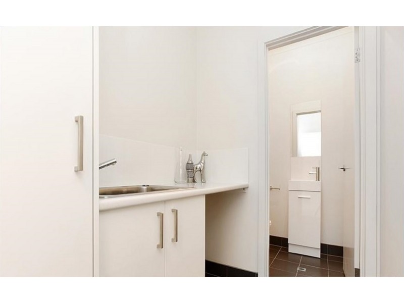 2/8 Kitto Crescent, Aldinga Beach SA 5173