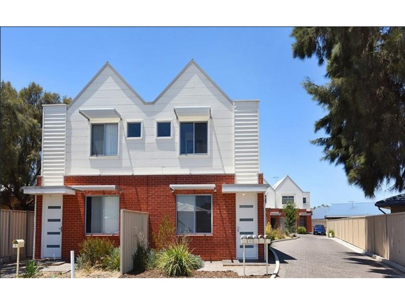 2/8 Kitto Crescent, Aldinga Beach SA 5173