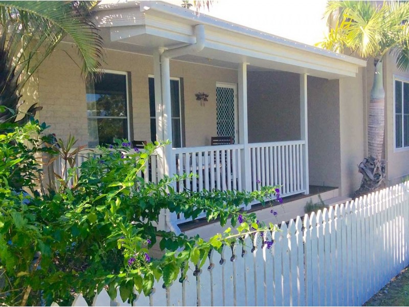 6 Lakedrive Crescent, Marcoola QLD 4564