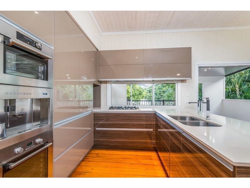 26 Devoy Street, Ashgrove QLD 4060