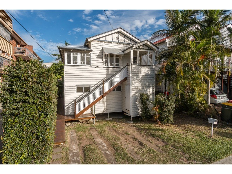 26 Devoy Street, Ashgrove QLD 4060