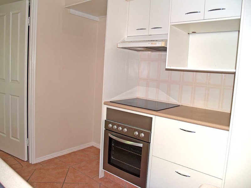31/1-5 Santa Cruz Boulevard, Clear Island Waters QLD 4226