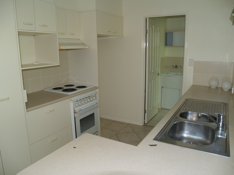 6/1-5 Santa Cruz Boulevard, Clear Island Waters QLD 4226