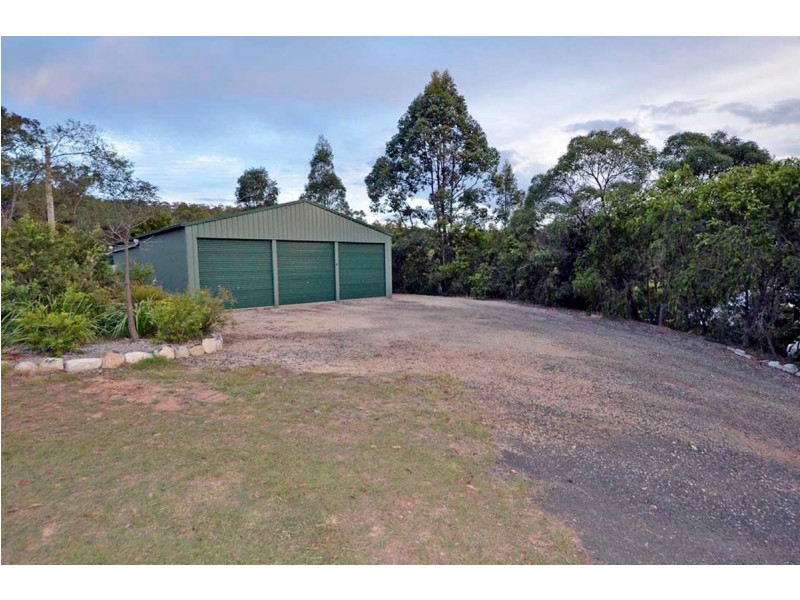13 Berghofer Drive Table Top, Withcott QLD 4352