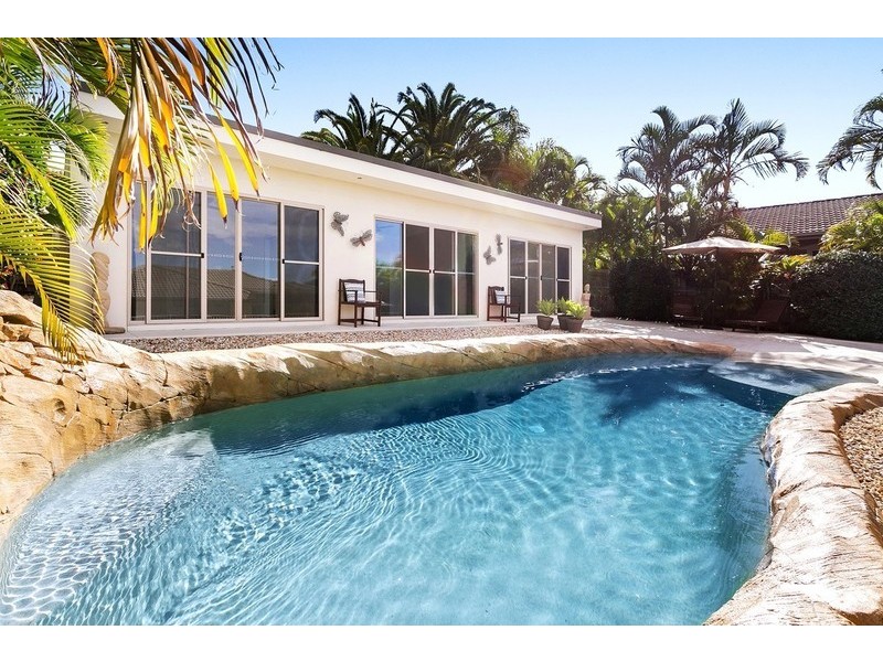 23 Hastings Crescent, Carrara QLD 4211