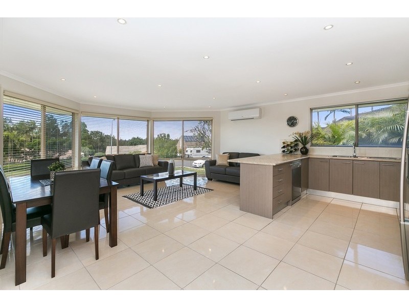 23 Hastings Crescent, Carrara QLD 4211