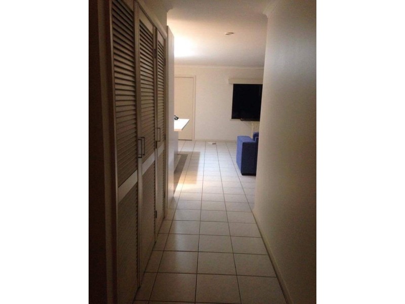 17 Lime Street, Mooroobool QLD 4870