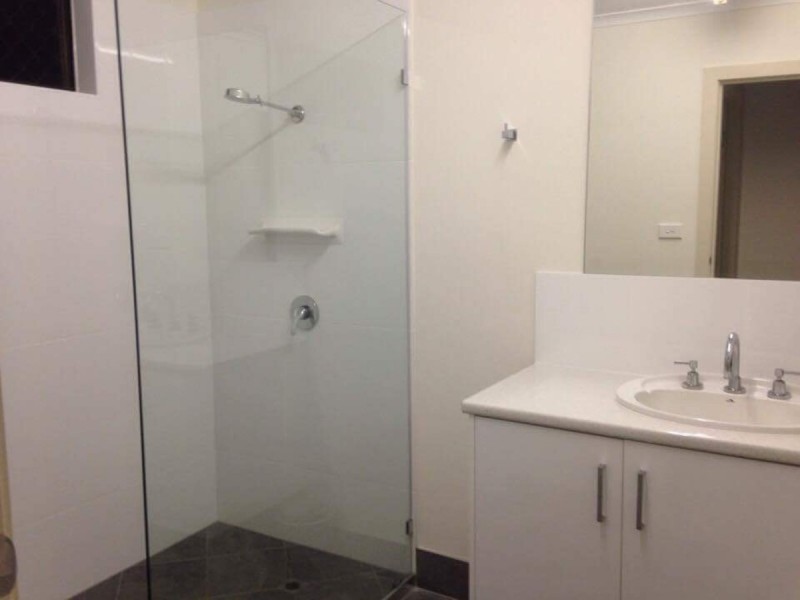 17 Lime Street, Mooroobool QLD 4870