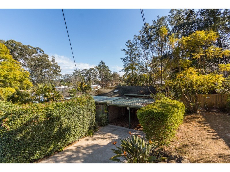 9 Fawkner Street, Chapel Hill QLD 4069