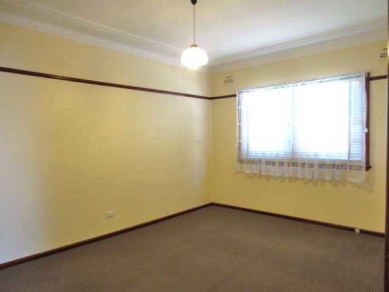 8 Orallo Avenue, Blacktown NSW 2148