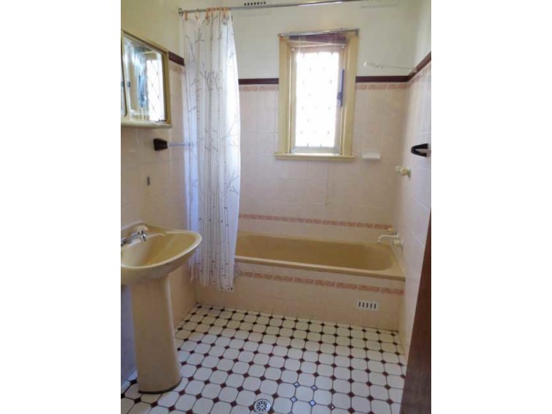 8 Orallo Avenue, Blacktown NSW 2148