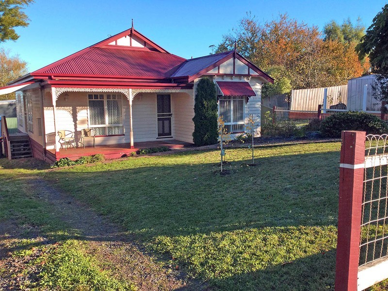 32 Duke Street, Daylesford VIC 3460