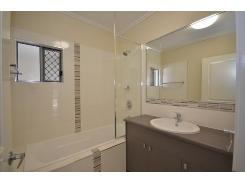 1/99 Fitzmaurice Drive, Bentley Park QLD 4869