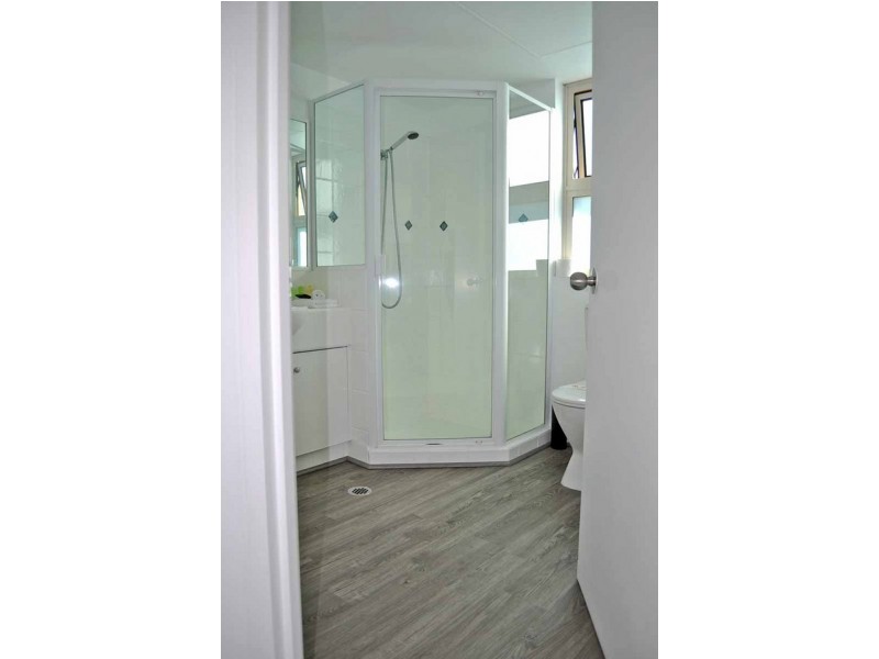 306/52 Pacific Street, Main Beach QLD 4217