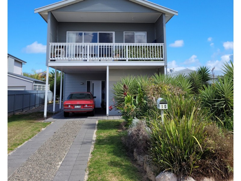 10 Charles Street, Middleton SA 5213