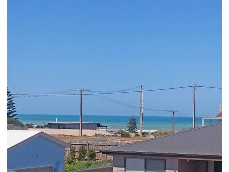 10 Charles Street, Middleton SA 5213