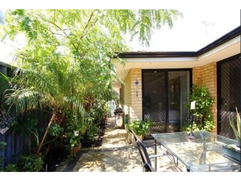 60 Modillion Avenue, Riverton WA 6148