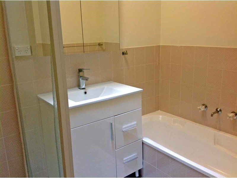 8/42 Wentworth Road, Burwood NSW 2134